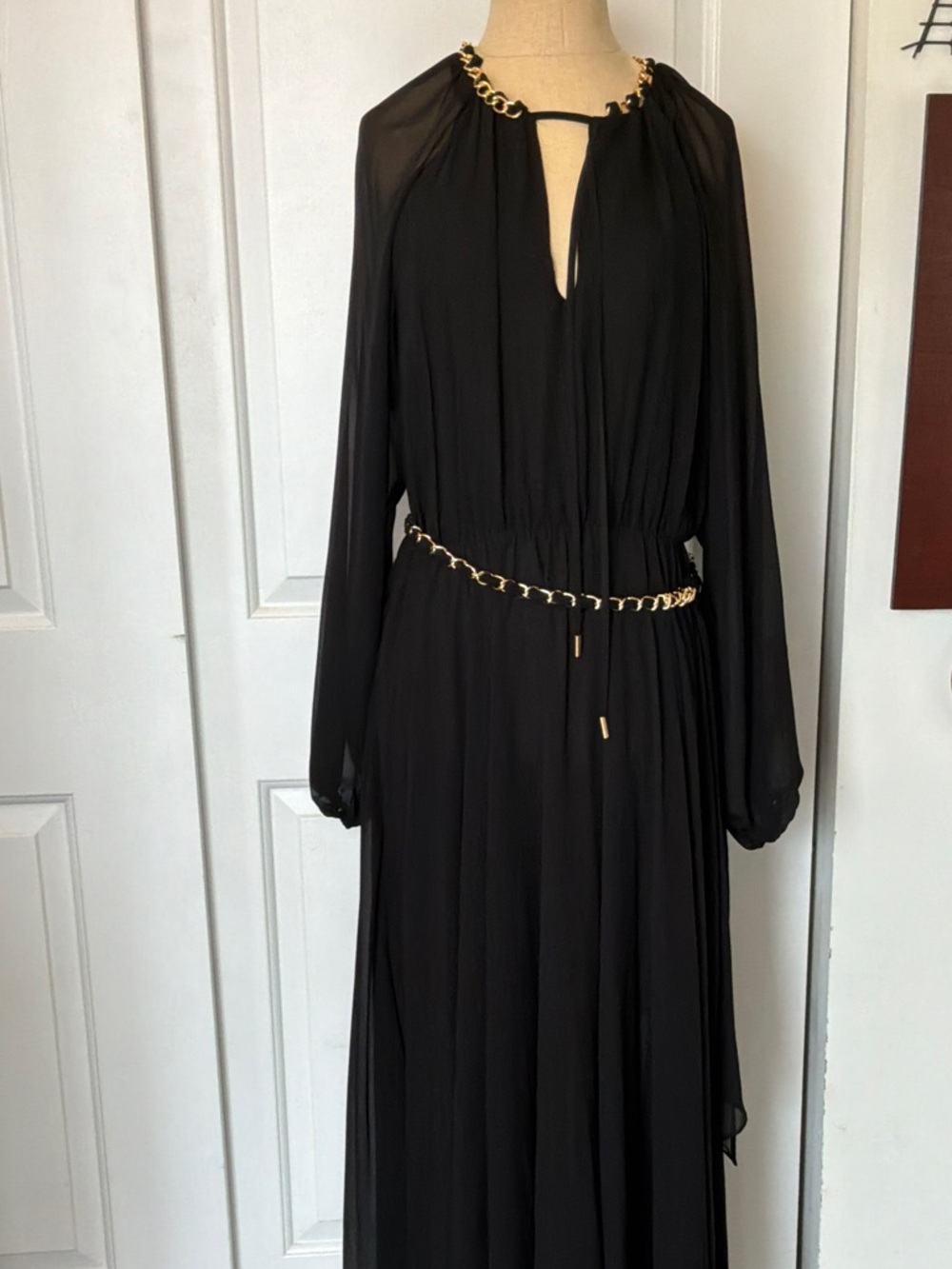 Dream Catcher Elegant Black Long-Sleeve Maxi Dress with Gold Chain Trim